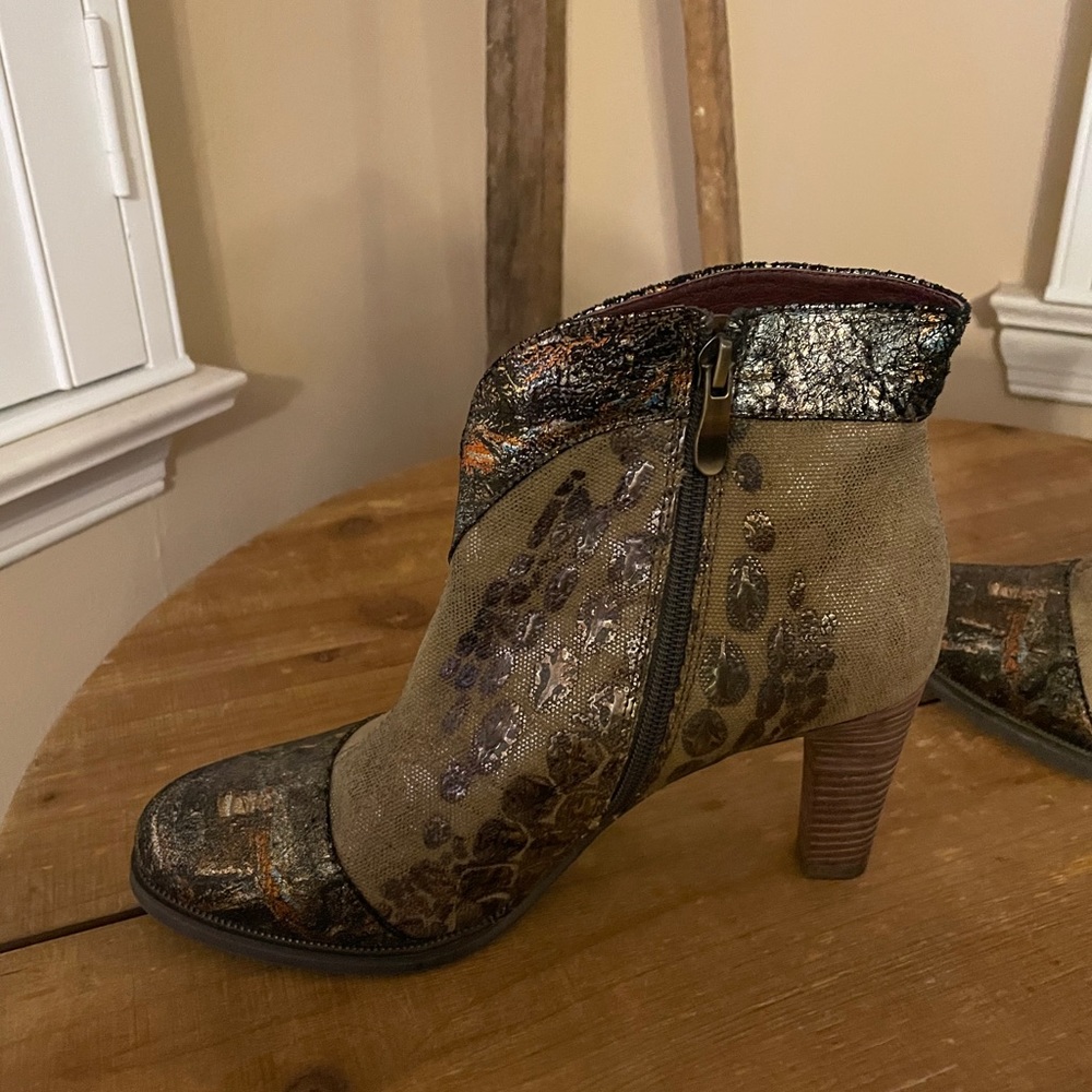 L’artiste Boots